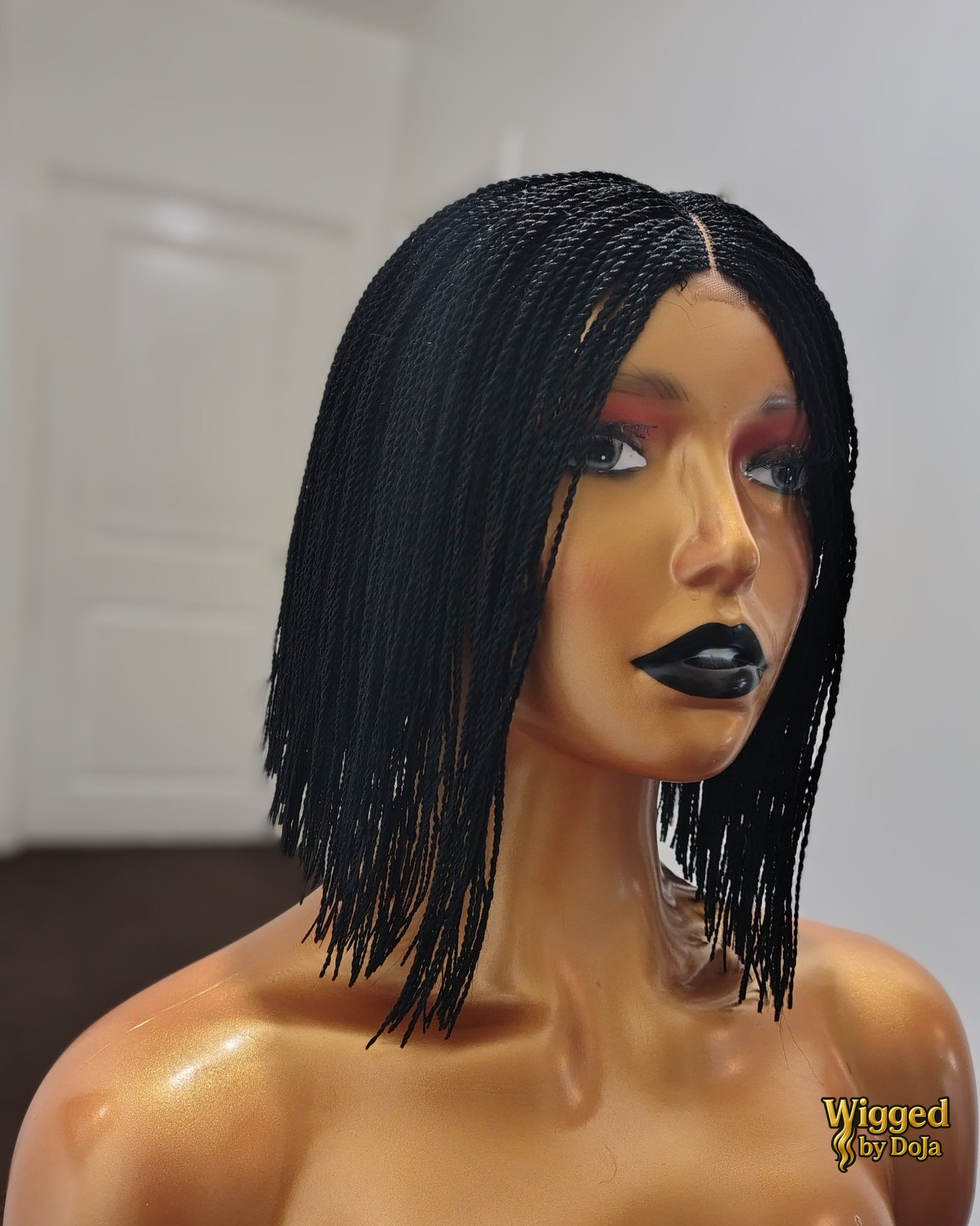 Temi Blunt cut micro twists